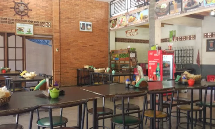 cafe di cimahi, resto di cimahi, restoran di cimahi, rumah makan di cimahi, tempat makan di cimahi, tempat makan enak di cimahi, tempat wisata kuliner di cimahi, top 20+ tempat makan di cimahi paling enak & populer, wisata kuliner!
