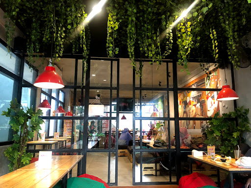 cafe di cimahi, resto di cimahi, restoran di cimahi, rumah makan di cimahi, tempat makan di cimahi, tempat makan enak di cimahi, tempat wisata kuliner di cimahi, top 20+ tempat makan di cimahi paling enak & populer, wisata kuliner!