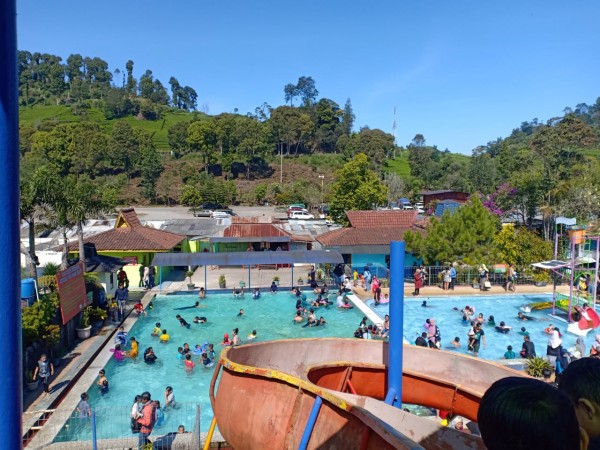 destinasi wisata di ciwidey, kolam renang di ciwidey, objek wisata di ciwidey, pemandian air panas di ciwidey, tempat liburan di ciwidey, tempat rekreasi di ciwidey, tempat wisata alam di ciwidey, tempat wisata di ciwidey, waterboom di ciwidey, waterpark di ciwidey, wisata di ciwidey, top 21+ tempat wisata di ciwidey terpopuler & terhits yang wajib dikunjungi