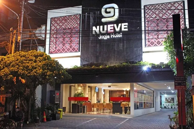 hotel dekat jalan malioboro, hotel dekat malioboro, hotel dekat stasiun tugu, hotel di malioboro, hotel murah dekat malioboro, hotel terbaik dekat malioboro, top 23+ hotel dekat malioboro dan stasiun tugu yang murah & mewah
