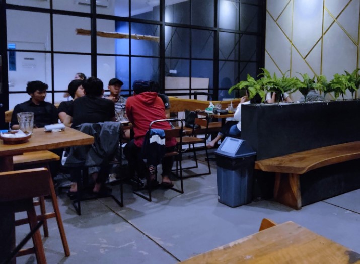 cafe 24 jam di depok, cafe di depok, cafe kekinian di depok, resto di depok, tempat hits di depok, tempat kongkow di depok, tempat nongkrong di depok, top 24+ cafe di depok paling hits, kongkow cozy, unik, instagramable!