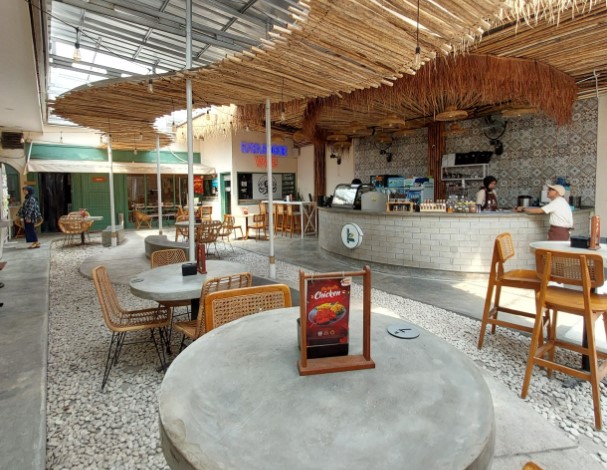 cafe 24 jam di depok, cafe di depok, cafe kekinian di depok, resto di depok, tempat hits di depok, tempat kongkow di depok, tempat nongkrong di depok, top 24+ cafe di depok paling hits, kongkow cozy, unik, instagramable!
