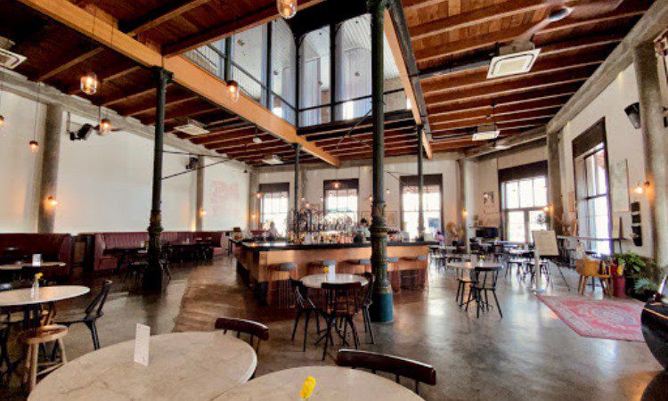top 25+ cafe & tempat nongkrong di semarang yang hits dan kekinian