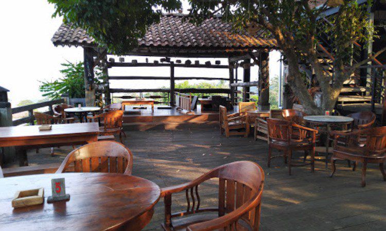 top 25+ cafe & tempat nongkrong di semarang yang hits dan kekinian