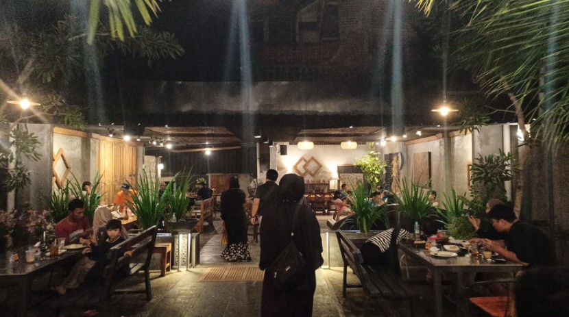 Top 25+ Tempat Nongkrong di Sragen Paling Hits, Cafe & Coffee Shop Cozy!