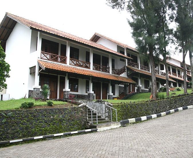 hotel bintang 1 di puncak, hotel bintang 3 di puncak, hotel di puncak, hotel mewah di puncak, hotel murah di puncak, penginapan dekat wisata di puncak, penginapan di puncak, penginapan murah di puncak, top 26+ hotel & penginapan murah di puncak, rp 60ribuan ada kolam renang