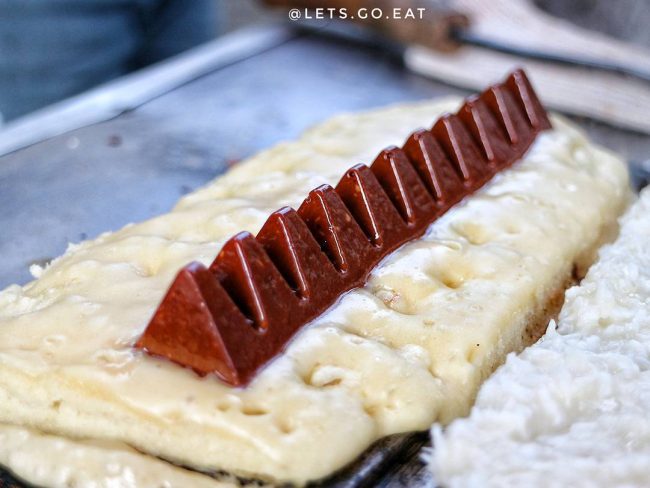cemilan khas bandung, jajan khas bandung, jajanan khas bandung, kuliner khas bandung, makanan khas bandung, oleh-oleh khas bandung, panganan khas bandung, top 26+ jajanan khas bandung paling legendaris & enak, wajib coba!