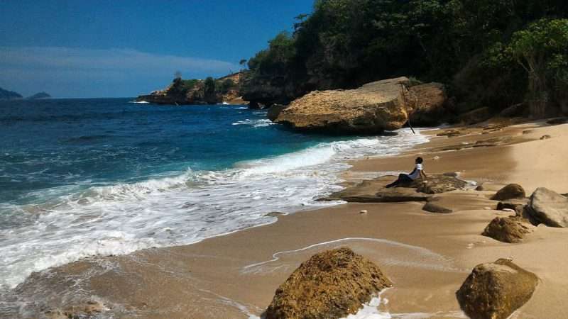 pantai di tulungagung, pantai terbaik di tulungagung, wisata di tulungagung, wisata pantai di tulungagung, wisata tulungagung, top 26+ pantai di tulungagung terbaik & eksotis yang wajib dikunjungi!