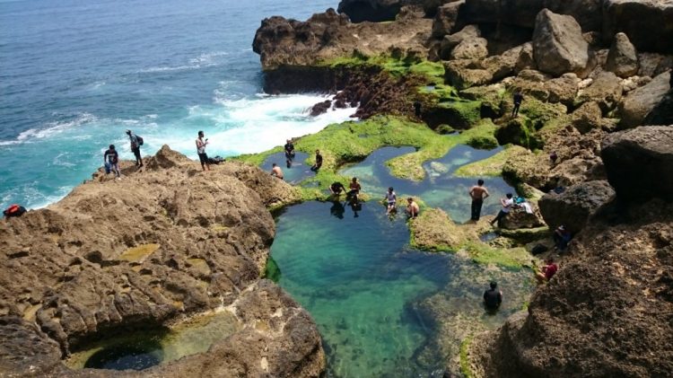pantai di tulungagung, pantai terbaik di tulungagung, wisata di tulungagung, wisata pantai di tulungagung, wisata tulungagung, top 26+ pantai di tulungagung terbaik & eksotis yang wajib dikunjungi!
