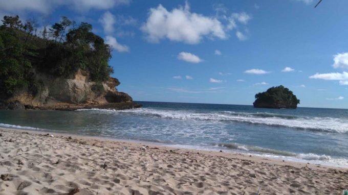 pantai di tulungagung, pantai terbaik di tulungagung, wisata di tulungagung, wisata pantai di tulungagung, wisata tulungagung, top 26+ pantai di tulungagung terbaik & eksotis yang wajib dikunjungi!