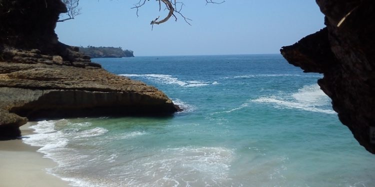 pantai di tulungagung, pantai terbaik di tulungagung, wisata di tulungagung, wisata pantai di tulungagung, wisata tulungagung, top 26+ pantai di tulungagung terbaik & eksotis yang wajib dikunjungi!