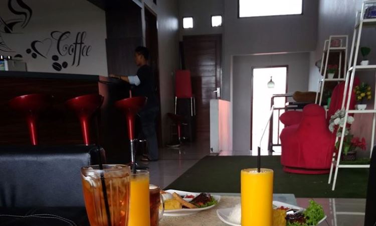 cafe di cianjur, cafe instagramable di cianjur, kafe di cianjur, kafe instagramable di cianjur, kuliner khas cianjur, makanan khas cianjur, restoran terkenal di cianjur resto terkenal di cianjur, tempat makan di cianjur, tempat makan enak di cianjur, tempat makan murah di cianjur, tempat wisata kuliner di cianjur, warung makan di cianjur, wisata kuliner di cianjur, top 26+ tempat makan di cianjur paling enak, restoran spot wisata kuliner!