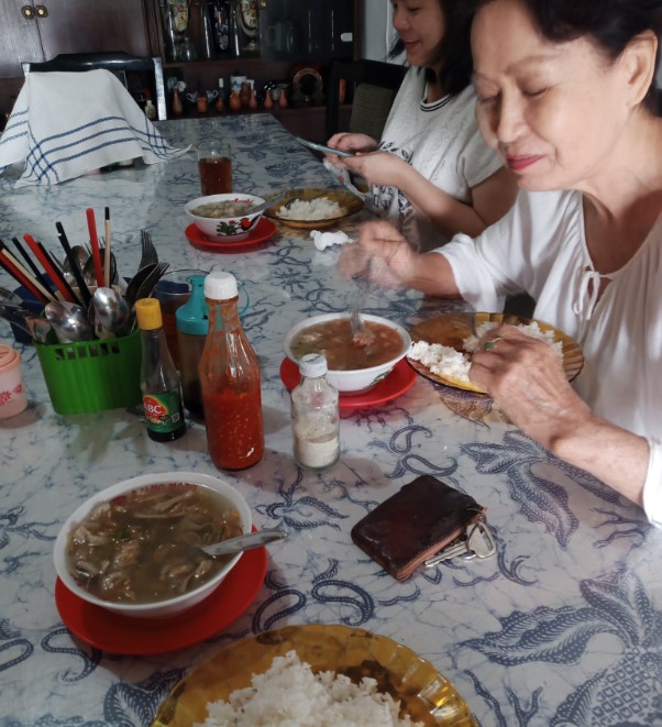 cafe di cianjur, cafe instagramable di cianjur, kafe di cianjur, kafe instagramable di cianjur, kuliner khas cianjur, makanan khas cianjur, restoran terkenal di cianjur resto terkenal di cianjur, tempat makan di cianjur, tempat makan enak di cianjur, tempat makan murah di cianjur, tempat wisata kuliner di cianjur, warung makan di cianjur, wisata kuliner di cianjur, top 26+ tempat makan di cianjur paling enak, restoran spot wisata kuliner!