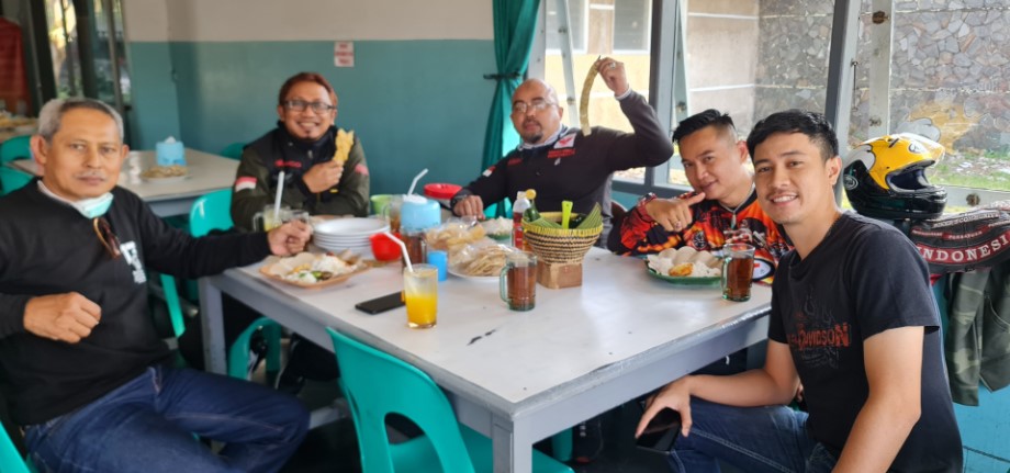 cafe di cianjur, cafe instagramable di cianjur, kafe di cianjur, kafe instagramable di cianjur, kuliner khas cianjur, makanan khas cianjur, restoran terkenal di cianjur resto terkenal di cianjur, tempat makan di cianjur, tempat makan enak di cianjur, tempat makan murah di cianjur, tempat wisata kuliner di cianjur, warung makan di cianjur, wisata kuliner di cianjur, top 26+ tempat makan di cianjur paling enak, restoran spot wisata kuliner!