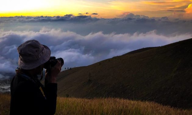 gunung di jawa barat, gunung terbaik di jawa barat, gunung terindah di jawa barat, gunung tertinggi di jawa barat, gunung tidak aktif di jawa barat, gunung yang masih aktif di jawa barat, mendaki gunung di jawa barat, top 27+ gunung di jawa barat yang wajib kalian taklukkan, yuk mendaki!