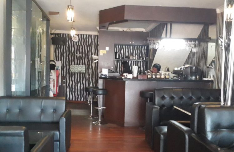 cafe di depok, cafe murah di depok, cafe romantis di depok, kafe di depok, lokasi nongkrong di depok, nongkrong di depok, tempat hnagout di depok, tempat makan enak di depok, tempat nongkrong 24 jam di depok, tempat nongkrong di depok, tempat nongkrong malam di depok, tempat wisata kuliner di depok, top 27+ tempat nongkrong di depok paling seru buat kongkow & hangout