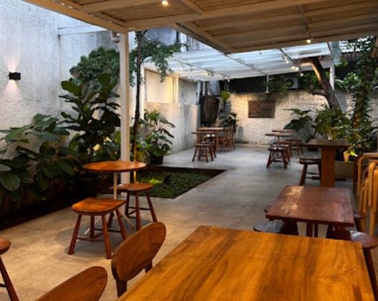 cafe di depok, cafe murah di depok, cafe romantis di depok, kafe di depok, lokasi nongkrong di depok, nongkrong di depok, tempat hnagout di depok, tempat makan enak di depok, tempat nongkrong 24 jam di depok, tempat nongkrong di depok, tempat nongkrong malam di depok, tempat wisata kuliner di depok, top 27+ tempat nongkrong di depok paling seru buat kongkow & hangout