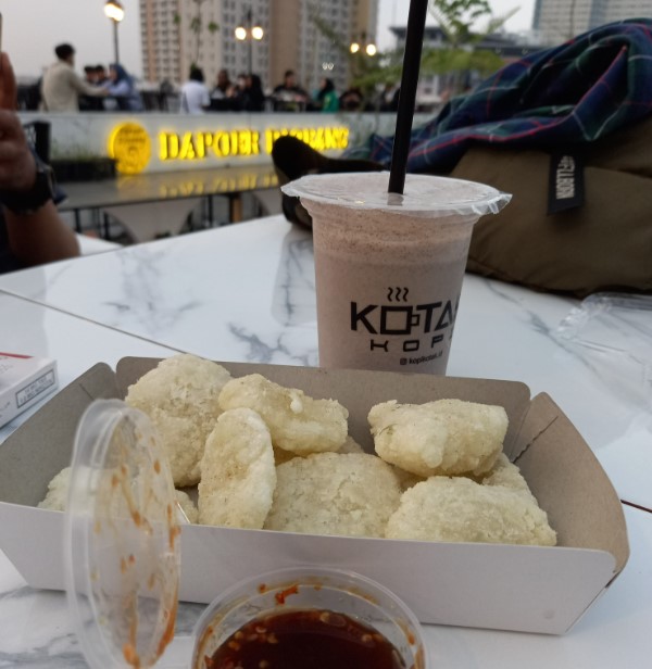 cafe di depok, cafe murah di depok, cafe romantis di depok, kafe di depok, lokasi nongkrong di depok, nongkrong di depok, tempat hnagout di depok, tempat makan enak di depok, tempat nongkrong 24 jam di depok, tempat nongkrong di depok, tempat nongkrong malam di depok, tempat wisata kuliner di depok, top 27+ tempat nongkrong di depok paling seru buat kongkow & hangout