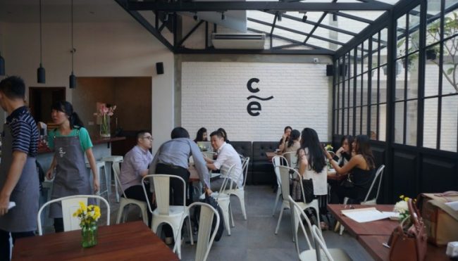 cafe di surabaya, kafe di surabaya, kuliner di surabaya, tempat instagramable di surabaya, tempat kongkow di surabaya, tempat kuliner di surabaya, tempat makan di surabaya, tempat ngopi di surabaya, tempat nongkrong di surabaya, tempat wisata kuliner di surabaya, top 27+ tempat nongkrong di surabaya terhits & kekinian, cafe, coffee shop, resto!