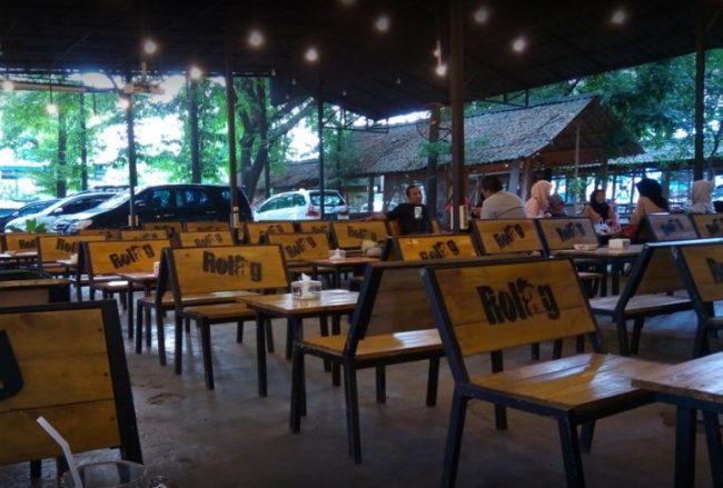 cafe di surabaya, kafe di surabaya, kuliner di surabaya, tempat instagramable di surabaya, tempat kongkow di surabaya, tempat kuliner di surabaya, tempat makan di surabaya, tempat ngopi di surabaya, tempat nongkrong di surabaya, tempat wisata kuliner di surabaya, top 27+ tempat nongkrong di surabaya terhits & kekinian, cafe, coffee shop, resto!