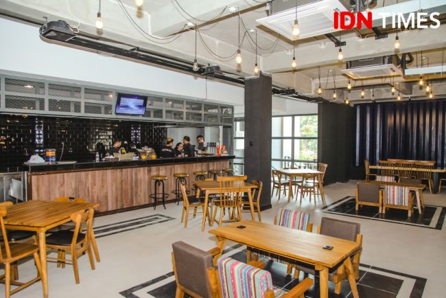 cafe di surabaya, kafe di surabaya, kuliner di surabaya, tempat instagramable di surabaya, tempat kongkow di surabaya, tempat kuliner di surabaya, tempat makan di surabaya, tempat ngopi di surabaya, tempat nongkrong di surabaya, tempat wisata kuliner di surabaya, top 27+ tempat nongkrong di surabaya terhits & kekinian, cafe, coffee shop, resto!