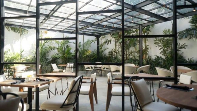 cafe di surabaya, kafe di surabaya, kuliner di surabaya, tempat instagramable di surabaya, tempat kongkow di surabaya, tempat kuliner di surabaya, tempat makan di surabaya, tempat ngopi di surabaya, tempat nongkrong di surabaya, tempat wisata kuliner di surabaya, top 27+ tempat nongkrong di surabaya terhits & kekinian, cafe, coffee shop, resto!