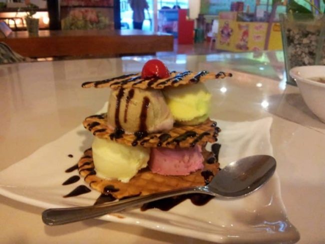 cafe di surabaya, kafe di surabaya, kuliner di surabaya, tempat instagramable di surabaya, tempat kongkow di surabaya, tempat kuliner di surabaya, tempat makan di surabaya, tempat ngopi di surabaya, tempat nongkrong di surabaya, tempat wisata kuliner di surabaya, top 27+ tempat nongkrong di surabaya terhits & kekinian, cafe, coffee shop, resto!