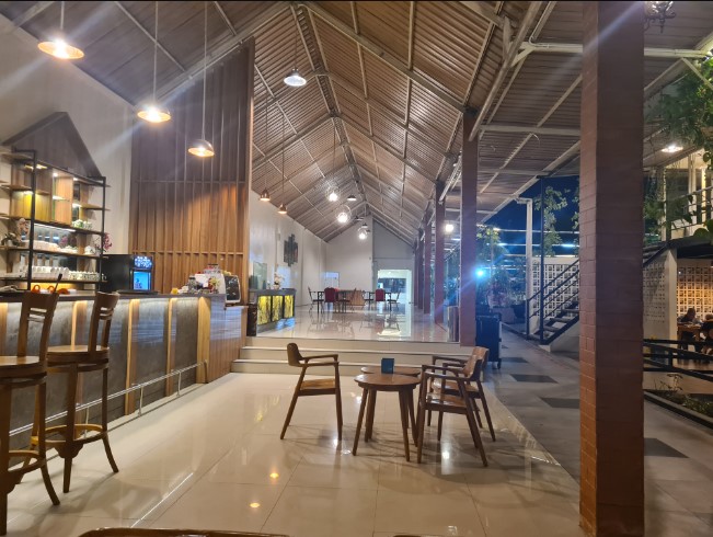 cafe 24 jam di karanganyar, cafe di karanganyar, coffee shop di karanganyar, coffeeshop di karanganyar, resto 24 jam di karanganyar, resto di karanganyar, tempat chill di karanganyar, tempat hangout di karanganyar, tempat hits di karanganyar, tempat kongkow di karanganyar, tempat makan di karanganyar, tempat ngopi di karanganyar, tempat nongkrong di karanganyar, tempat nugas di karanganyar, warung kopi di karanganyar, top 28+ cafe tempat nongkrong di karanganyar hits, coffee shop cozy buat kongkow!