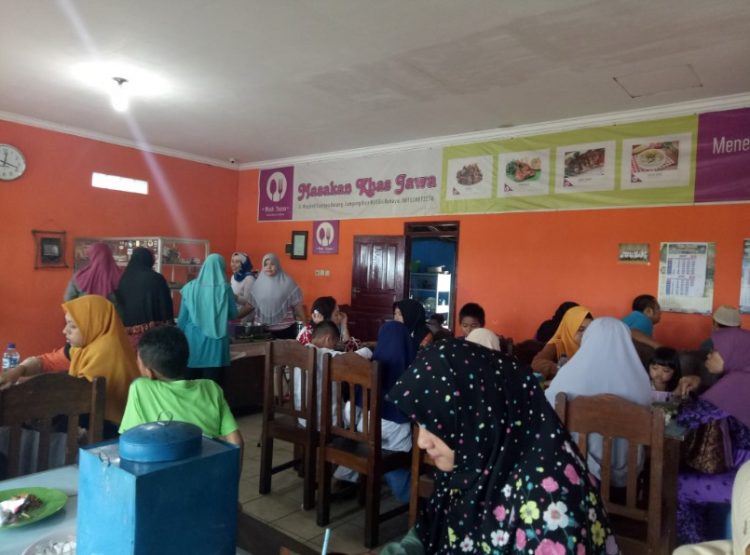 cafe di batang, kuliner di batang, restaurant di batang, resto di batang, restoran di batang, rm di batang, rumah makan 24 jam di batang, rumah makan di batang, rumah makan padang di batang, tempat makan 24 jam di batang, tempat makan di batang, tempat makan enak di batang, tempat wisata kuliner di batang, top 28+ tempat makan di batang paling legendaris & enak, resto, cafe, dll