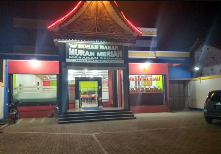 cafe di batang, kuliner di batang, restaurant di batang, resto di batang, restoran di batang, rm di batang, rumah makan 24 jam di batang, rumah makan di batang, rumah makan padang di batang, tempat makan 24 jam di batang, tempat makan di batang, tempat makan enak di batang, tempat wisata kuliner di batang, top 28+ tempat makan di batang paling legendaris & enak, resto, cafe, dll