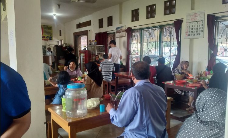 Top 28+ Tempat Makan di Batang Paling Legendaris & Enak, Resto, Cafe, Dll
