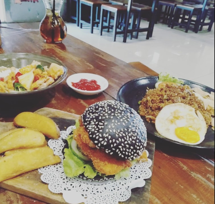 cafe di batang, kuliner di batang, restaurant di batang, resto di batang, restoran di batang, rm di batang, rumah makan 24 jam di batang, rumah makan di batang, rumah makan padang di batang, tempat makan 24 jam di batang, tempat makan di batang, tempat makan enak di batang, tempat wisata kuliner di batang, top 28+ tempat makan di batang paling legendaris & enak, resto, cafe, dll
