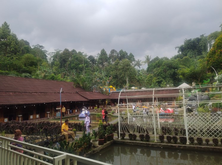 cafe di batang, kuliner di batang, restaurant di batang, resto di batang, restoran di batang, rm di batang, rumah makan 24 jam di batang, rumah makan di batang, rumah makan padang di batang, tempat makan 24 jam di batang, tempat makan di batang, tempat makan enak di batang, tempat wisata kuliner di batang, top 28+ tempat makan di batang paling legendaris & enak, resto, cafe, dll