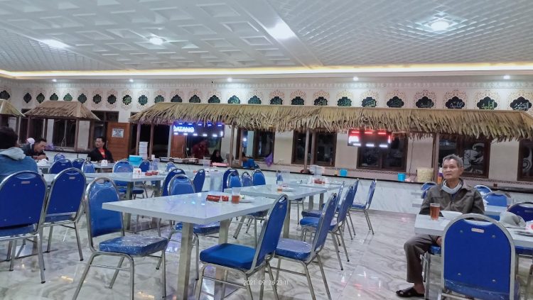 cafe di batang, kuliner di batang, restaurant di batang, resto di batang, restoran di batang, rm di batang, rumah makan 24 jam di batang, rumah makan di batang, rumah makan padang di batang, tempat makan 24 jam di batang, tempat makan di batang, tempat makan enak di batang, tempat wisata kuliner di batang, top 28+ tempat makan di batang paling legendaris & enak, resto, cafe, dll