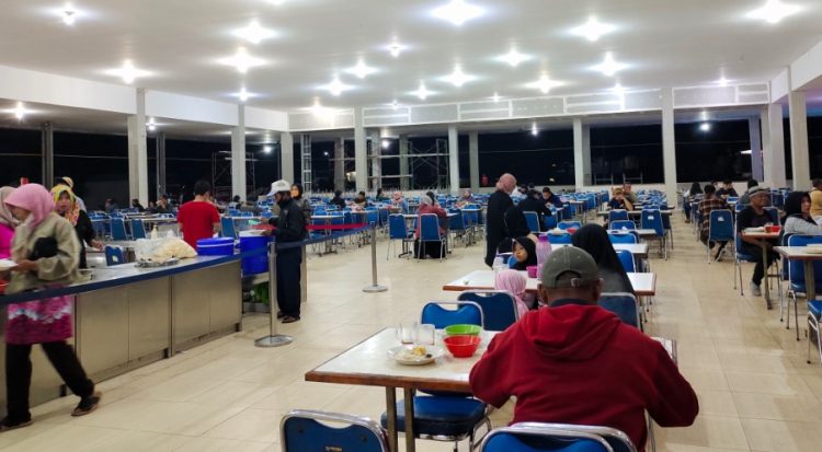 cafe di batang, kuliner di batang, restaurant di batang, resto di batang, restoran di batang, rm di batang, rumah makan 24 jam di batang, rumah makan di batang, rumah makan padang di batang, tempat makan 24 jam di batang, tempat makan di batang, tempat makan enak di batang, tempat wisata kuliner di batang, top 28+ tempat makan di batang paling legendaris & enak, resto, cafe, dll