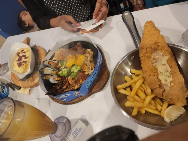 top 28+ tempat makan di depok enak, cafe & resto legendaris terbaik
