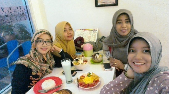 cafe 24 jam di banyuwangi, cafe di banyuwangi, kafe di banyuwangi, resto di banyuwangi, tempat hangout di banyuwangi, tempat hits di banyuwangi, tempat kongkow di banyuwangi, tempat makan di banyuwangi, tempat nongkrong di banyuwangi, top 28+ tempat nongkrong di banyuwangi yang hits, cafe, coffee shop, resto!