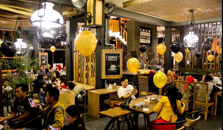 cafe 24 jam di banyuwangi, cafe di banyuwangi, kafe di banyuwangi, resto di banyuwangi, tempat hangout di banyuwangi, tempat hits di banyuwangi, tempat kongkow di banyuwangi, tempat makan di banyuwangi, tempat nongkrong di banyuwangi, top 28+ tempat nongkrong di banyuwangi yang hits, cafe, coffee shop, resto!