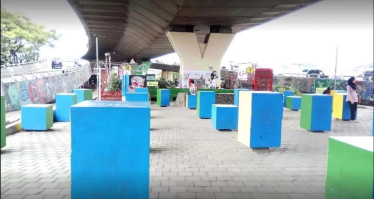 Top 29+ Taman di Bandung Terbaik & Paling Hits, Fasilitas Lengkap, Ada Kuliner dll