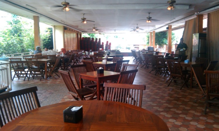 cafe di karawang, kuliner karawang, makanan enak di karawang, makanan khas karawang, oleh oleh khas karawang, restoran di karawang, rumah makan cibiuk karawang, rumah makan di karawang, rumah makan karawang, rumah makan walahar karawang, tempat makan di karawang, tempat makan enak di karawang, tempat makan karawang, tempat wisata kuliner di karawang, top 29+ tempat makan di karawang paling enak, restoran, cafe, wisata kuliner