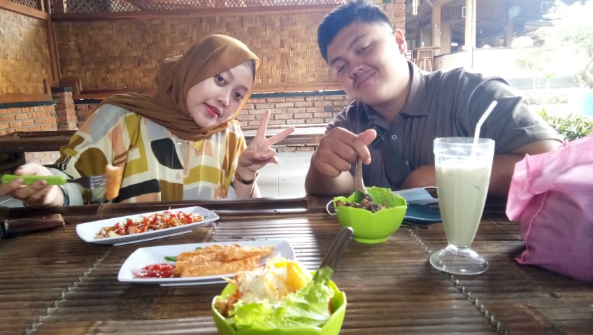 cafe di karawang, kuliner karawang, makanan enak di karawang, makanan khas karawang, oleh oleh khas karawang, restoran di karawang, rumah makan cibiuk karawang, rumah makan di karawang, rumah makan karawang, rumah makan walahar karawang, tempat makan di karawang, tempat makan enak di karawang, tempat makan karawang, tempat wisata kuliner di karawang, top 29+ tempat makan di karawang paling enak, restoran, cafe, wisata kuliner