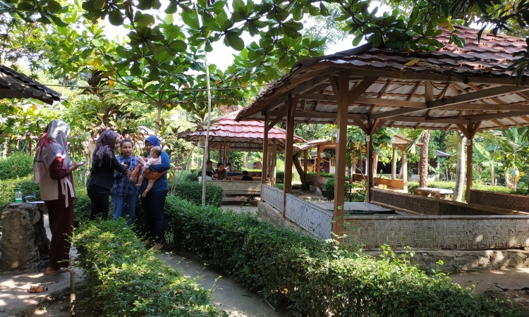 cafe di karawang, kuliner karawang, makanan enak di karawang, makanan khas karawang, oleh oleh khas karawang, restoran di karawang, rumah makan cibiuk karawang, rumah makan di karawang, rumah makan karawang, rumah makan walahar karawang, tempat makan di karawang, tempat makan enak di karawang, tempat makan karawang, tempat wisata kuliner di karawang, top 29+ tempat makan di karawang paling enak, restoran, cafe, wisata kuliner