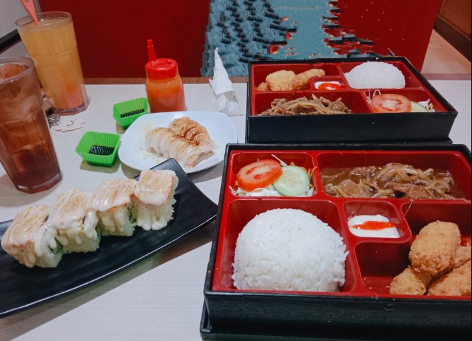 cafe di kudus, kuliner di kudus, resto di kudus, restoran di kudus, rumah makan di kudus, rumah makan penyet di kudus, tempat makan di kudus, tempat makan enak di kudus, tempat makan sate kebo di kudus, tempat makan soto di kudus, tempat wisata kuliner di kudus, warung makan di kudus, wisata kuliner di kudus, top 29+ tempat makan di kudus paling enak & legend, resto, wisata kuliner favorit
