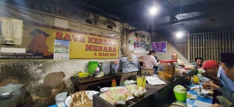 cafe di kudus, kuliner di kudus, resto di kudus, restoran di kudus, rumah makan di kudus, rumah makan penyet di kudus, tempat makan di kudus, tempat makan enak di kudus, tempat makan sate kebo di kudus, tempat makan soto di kudus, tempat wisata kuliner di kudus, warung makan di kudus, wisata kuliner di kudus, top 29+ tempat makan di kudus paling enak & legend, resto, wisata kuliner favorit
