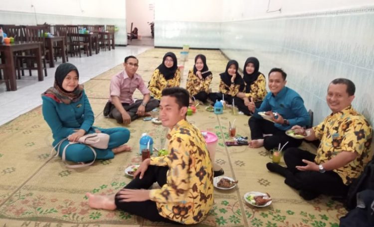 cafe di kudus, kuliner di kudus, resto di kudus, restoran di kudus, rumah makan di kudus, rumah makan penyet di kudus, tempat makan di kudus, tempat makan enak di kudus, tempat makan sate kebo di kudus, tempat makan soto di kudus, tempat wisata kuliner di kudus, warung makan di kudus, wisata kuliner di kudus, top 29+ tempat makan di kudus paling enak & legend, resto, wisata kuliner favorit