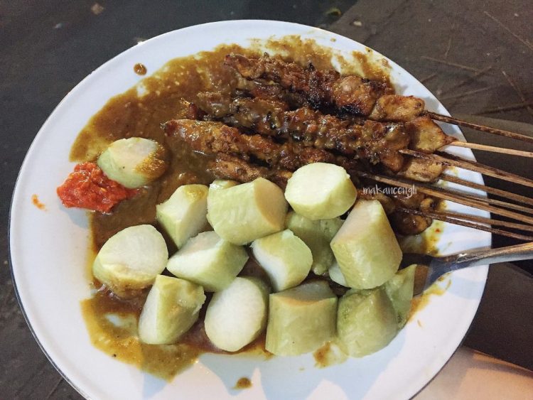 cafe di tangerang, kuliner di tangerang, kuliner hits di tangerang, resto di tangerang, restoran di tangerang, rumah makan di tangerang, tempat makan di tangerang, tempat makan enak di tangerang, tempat makan favorit di tangerang, tempat makan hits di tangerang, wisata kuliner di tangerang, top 29+ tempat makan di tangerang paling enak & legendaris, cafe, restoran!