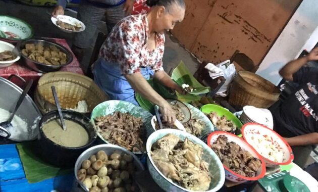 top 30+ wisata kuliner di solo yang terkenal bisa untuk rombongan