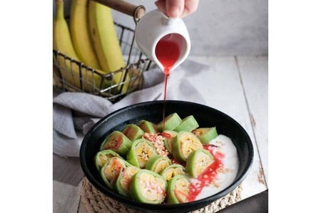 jajanan khas makassar, jajanan pasar khas makassar, kuliner khas makassar, makanan khas makassar, makanan khas makassar paling enak, makanan khas makassar paling terkenal, oleh-oleh khas makassar, top 31+ makanan khas makassar paling legendaris & enak, jajanan pasar, cemilan