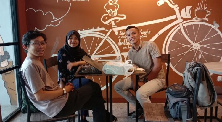 cafe di demak, coffee shop di demak, resto di demak, rumah makan di demak, tempat hangout di demak, tempat kongkow di demak, tempat ngopi di demak, tempat nongkrong di demak, warung kopi di demak, top 33+ cafe tempat nongkrong di demak hits, coffee shop buat hangout!