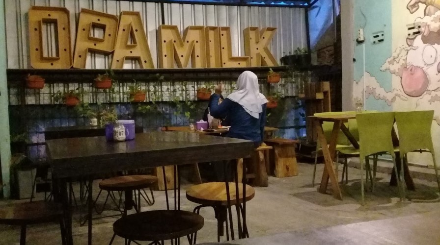 cafe di demak, coffee shop di demak, resto di demak, rumah makan di demak, tempat hangout di demak, tempat kongkow di demak, tempat ngopi di demak, tempat nongkrong di demak, warung kopi di demak, top 33+ cafe tempat nongkrong di demak hits, coffee shop buat hangout!